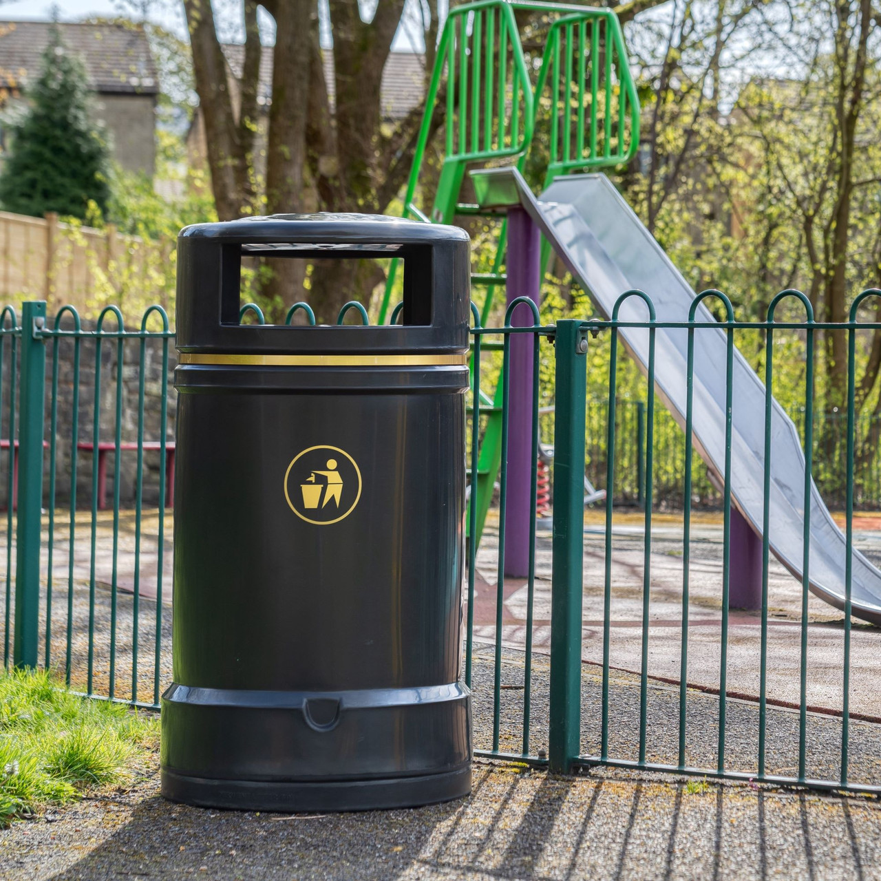 poubelles pour aires de jeux