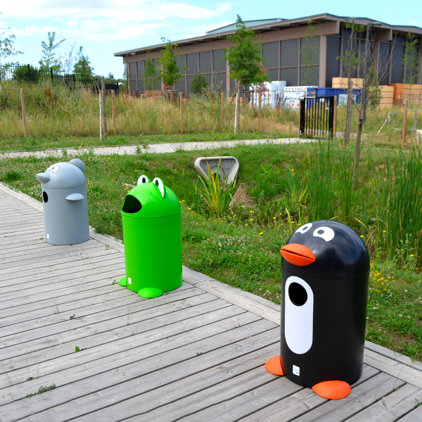Poubelles pour écoles