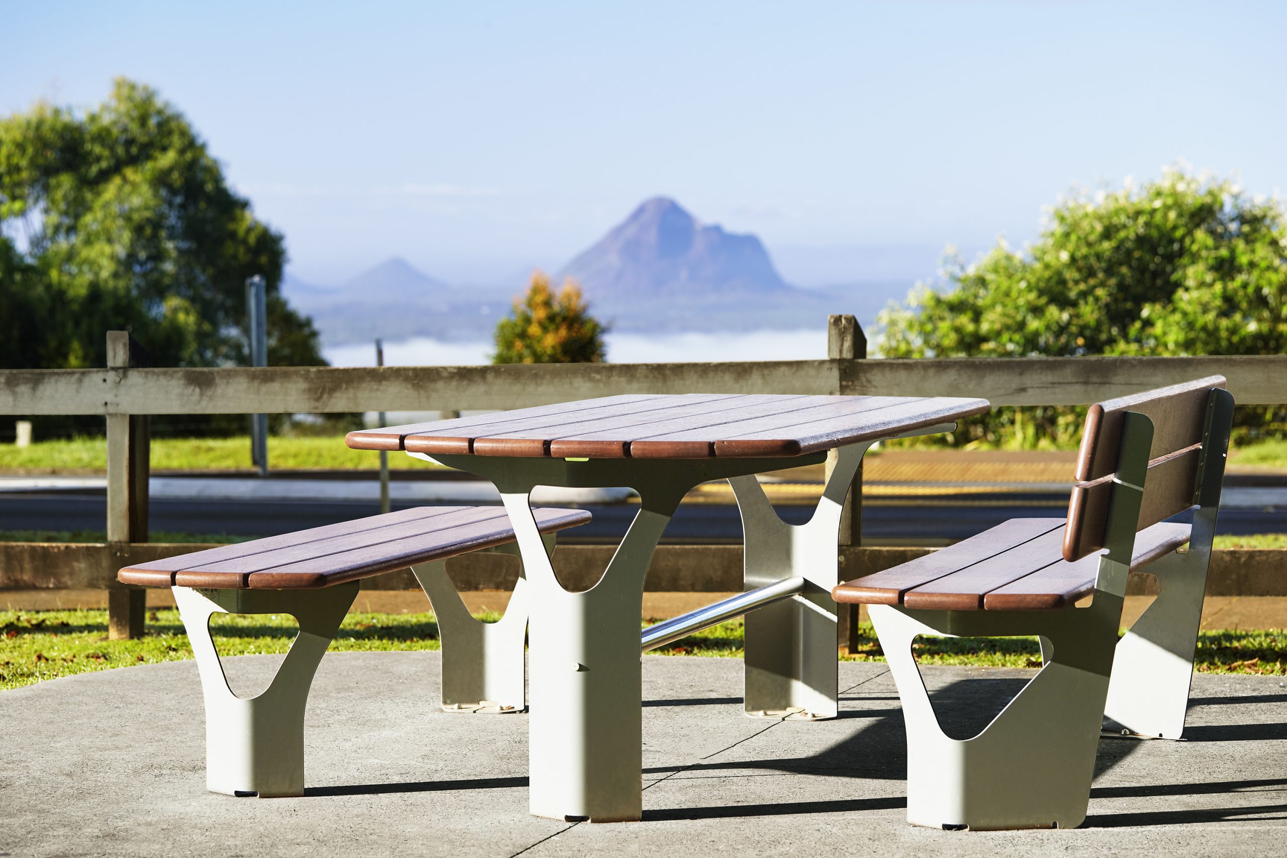 Quel matériau choisir banc extérieur