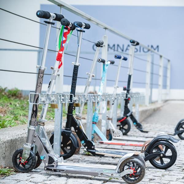 abris trottinettes