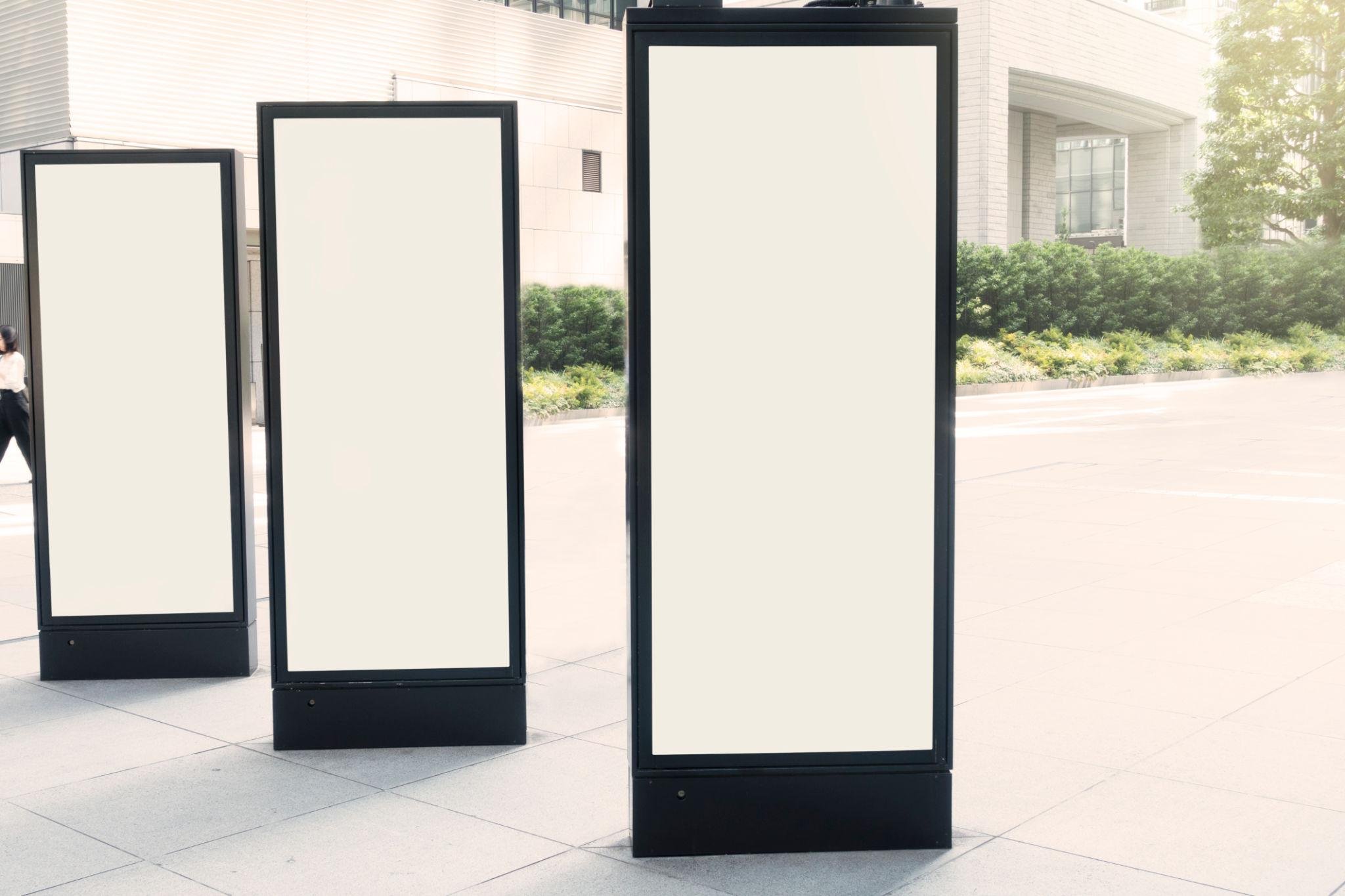 panneau affichage urbain