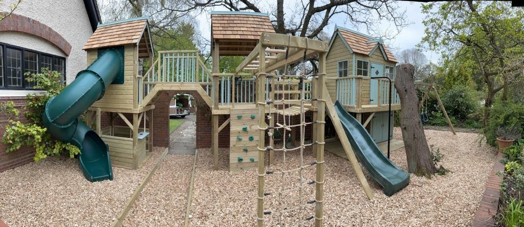 aire de jeux sur mesure extérieur