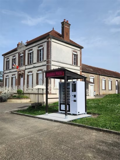 abris distributeurs extérieurs